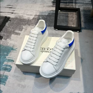 Alexander McQueen Oversized Sneaker - RAS25