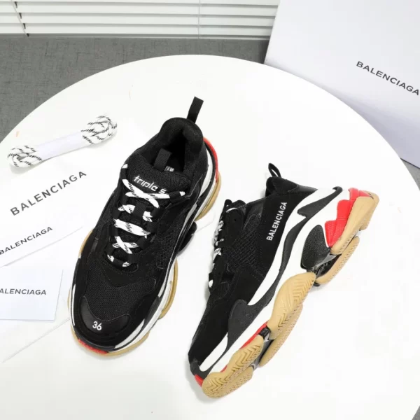 Balenciaga Triple S Sneaker - RBS49