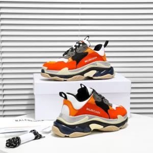 Balenciaga Triple S Sneaker - RBS59