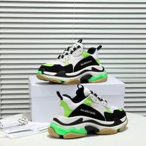 Balenciaga Triple S Sneaker - RBS51