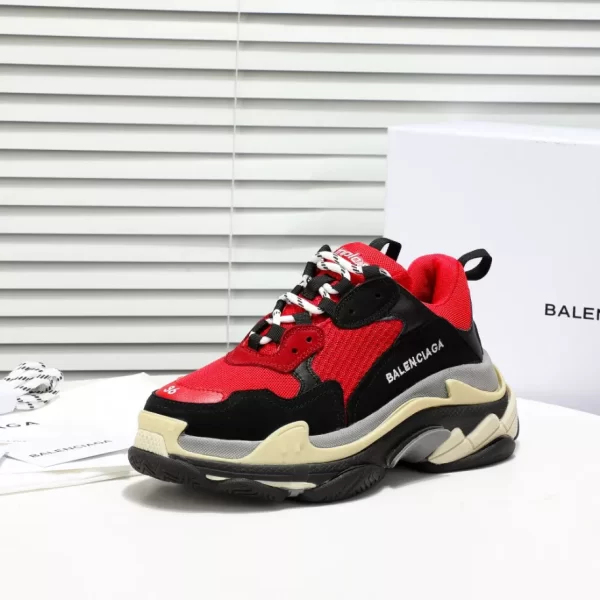 Balenciaga Triple S Sneaker - RBS33