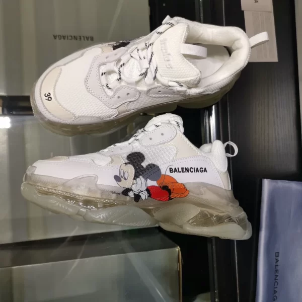 Balenciaga Triple S Sneaker - RBS63