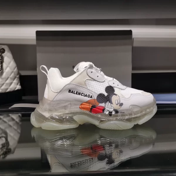 Balenciaga Triple S Sneaker - RBS63