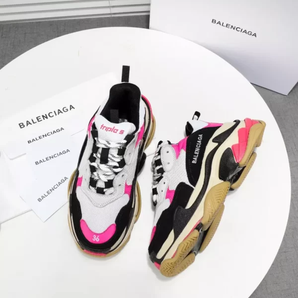 Balenciaga Triple S Sneaker - RBS55