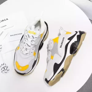 Balenciaga Triple S Sneaker - RBS58