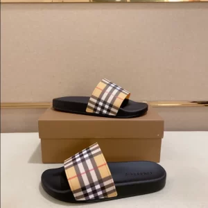 Burberry Check Slides - SB02