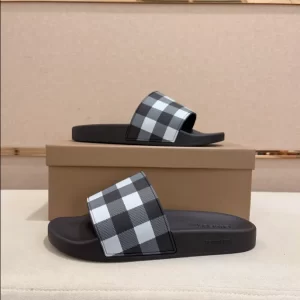 Burberry Check Slides - SB15