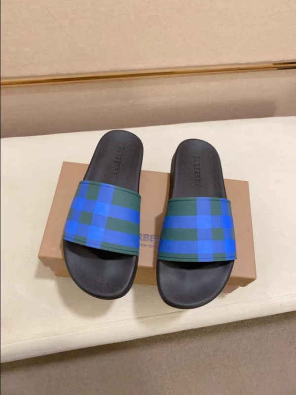 Burberry Check Slides - SB05