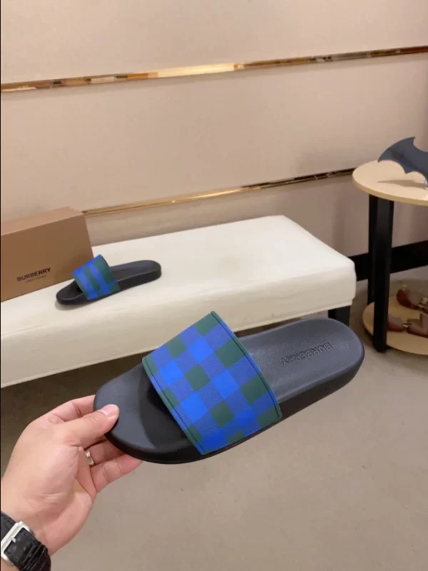 Burberry Check Slides - SB05