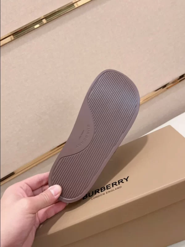 Burberry Check Slides - SB11