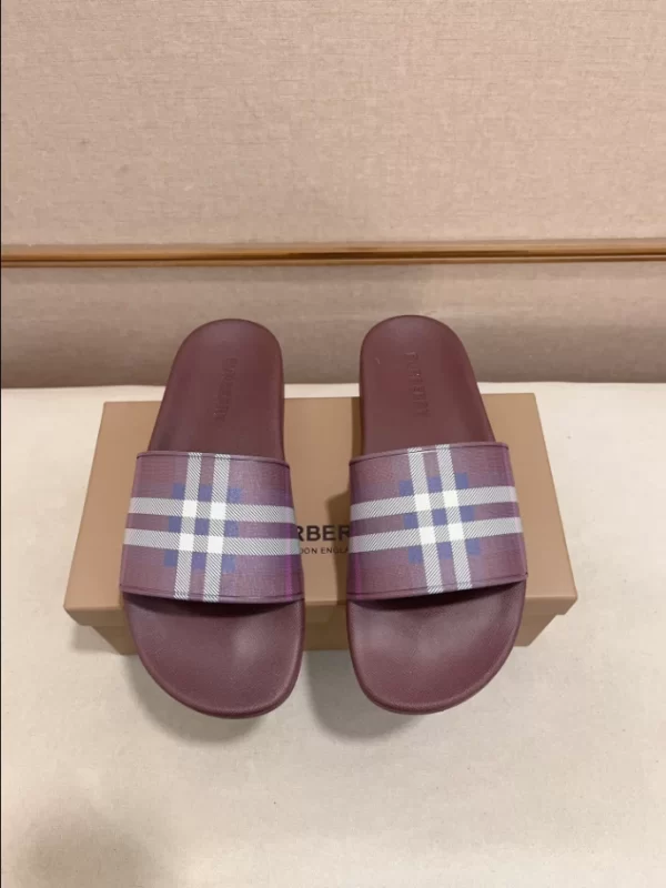 Burberry Check Slides - SB13