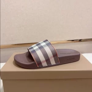 Burberry Check Slides - SB11