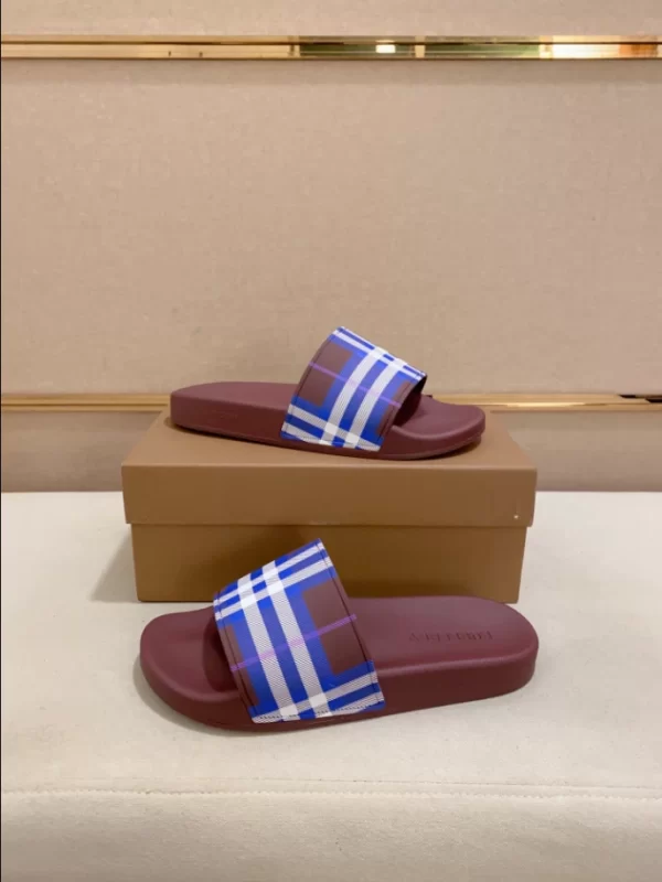 Burberry Check Slides - SB04