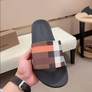 Burberry Check Slides - SB16