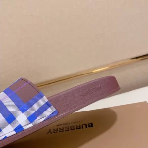 Burberry Check Slides - SB04