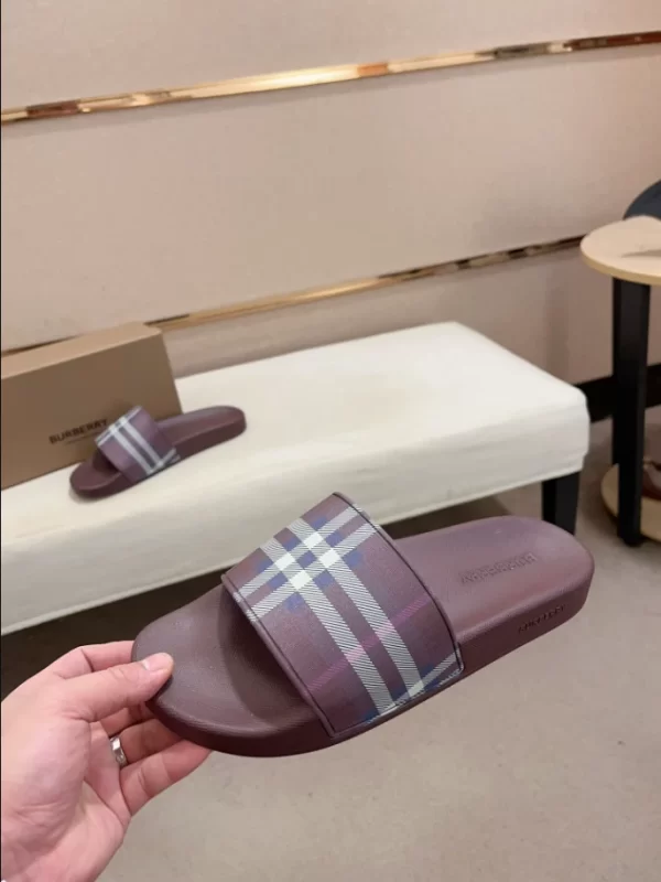 Burberry Check Slides - SB13