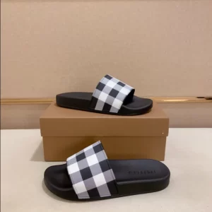 Burberry Check Slides - SB09