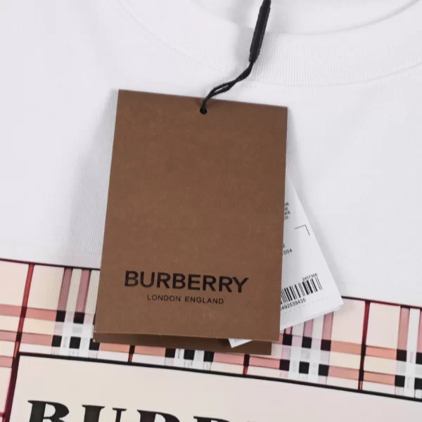 Burberry Cotton T-shirt - BRT23