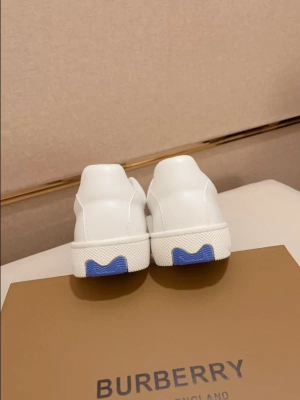 Burberry Leather Stock Sneakers - RBB02