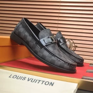 LV Major Loafer - RL64