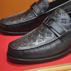 LV Major Loafer - RL60