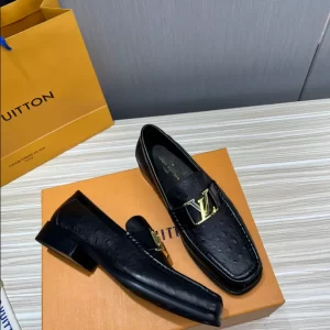 LV Montaigne Loafer - RL79