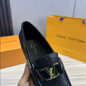 LV Montaigne Loafer - RL79