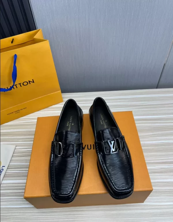 LV Montaigne Loafer - RL75