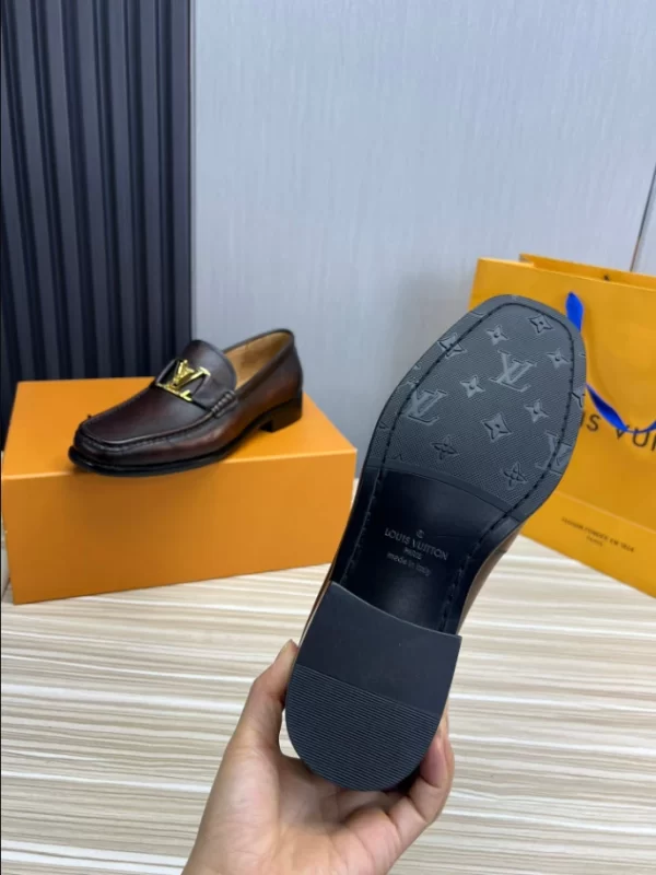 LV Montaigne Loafer - RL76