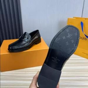 LV Montaigne Loafer - RL75