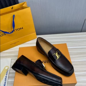 LV Montaigne Loafer - RL76