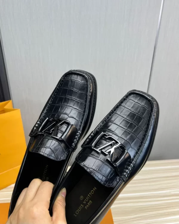 LV Montaigne Loafer - RL74