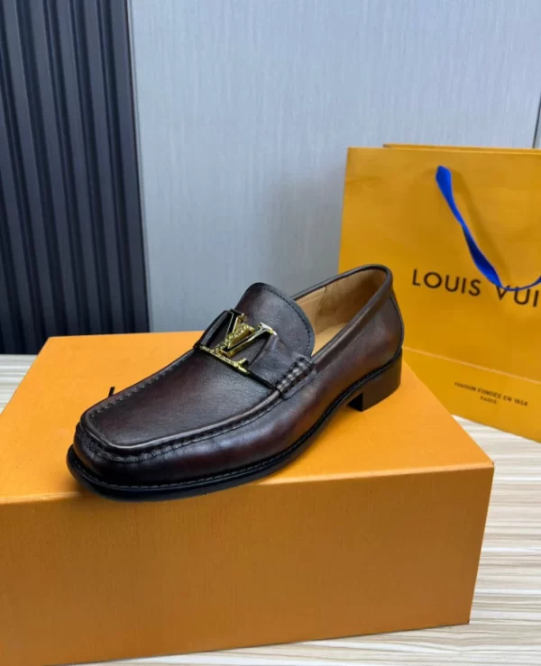 LV Montaigne Loafer - RL76