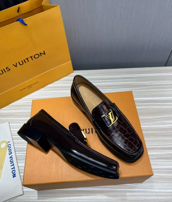 LV Montaigne Loafer - RL78