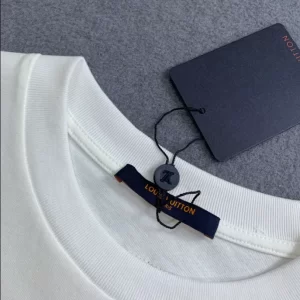 Louis Vuitton Embossed LV Cotton T-Shirt - LRT08