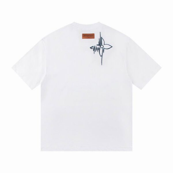 Louis Vuitton T-shirt - LRT25