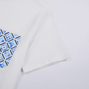 Louis Vuitton T-shirt - LRT33