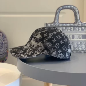 Louis vuitton LV Cap – RLC09