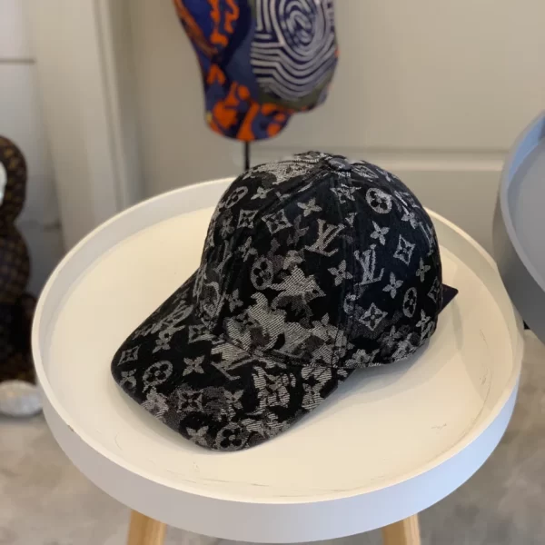 Louis vuitton LV Cap – RLC09