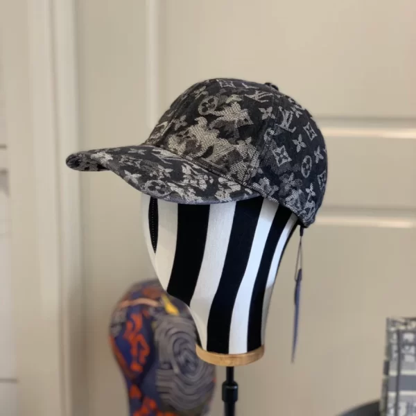 Louis vuitton LV Cap – RLC09