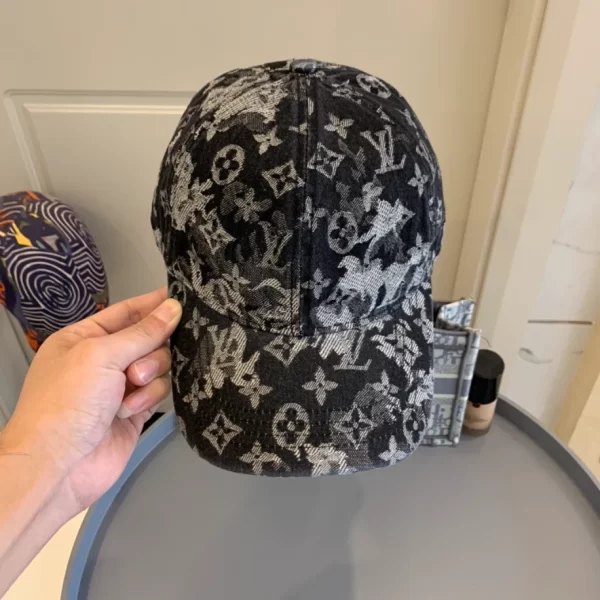 Louis vuitton LV Cap – RLC09