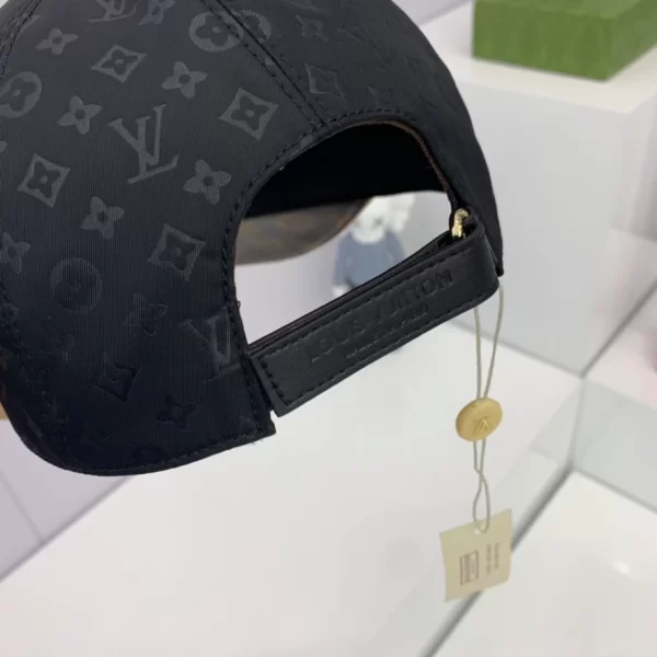 Louis vuitton LV Cap – RLC24