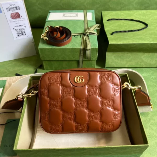 Gucci Matelassé Shoulder Bag - GH018