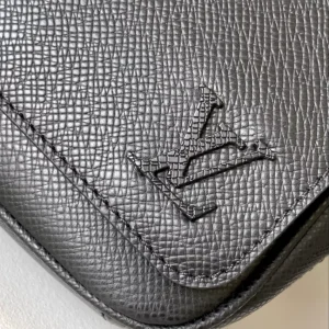 Louis Vuitton District Bag