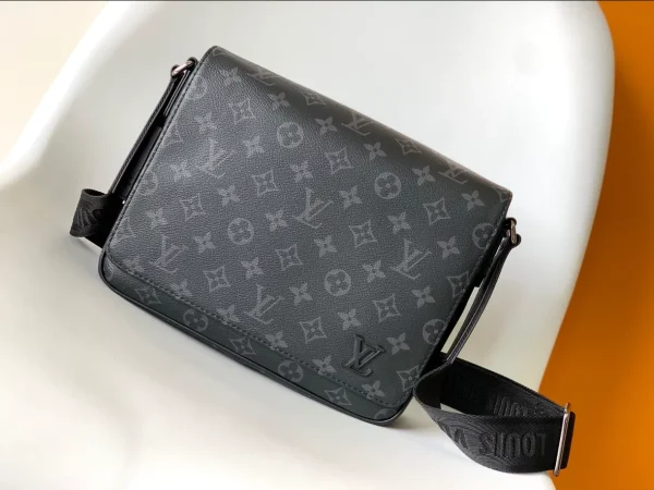 Louis Vuitton District Bag