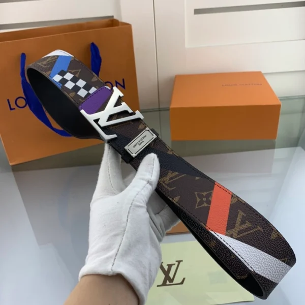 LOUIS VUITTON BELT