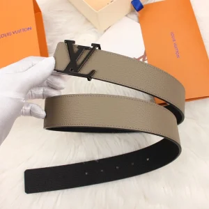 LOUIS VUITTON BELT